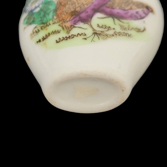 Hand Painted Chinese Snuff Bottle With Spoon Jade Top Floral Bird Motif 2 1/2" - Picture 5 of 11